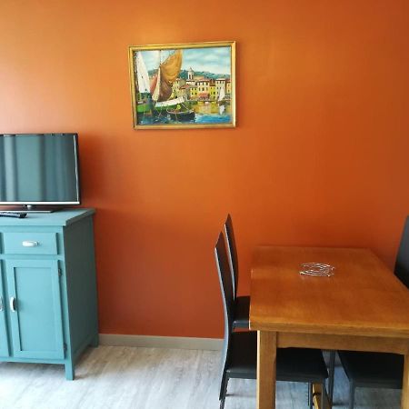 Studio Cabine Vue Port Avec Parking Prive, Piscine, Parc, Boulodrome 아그 외부 사진