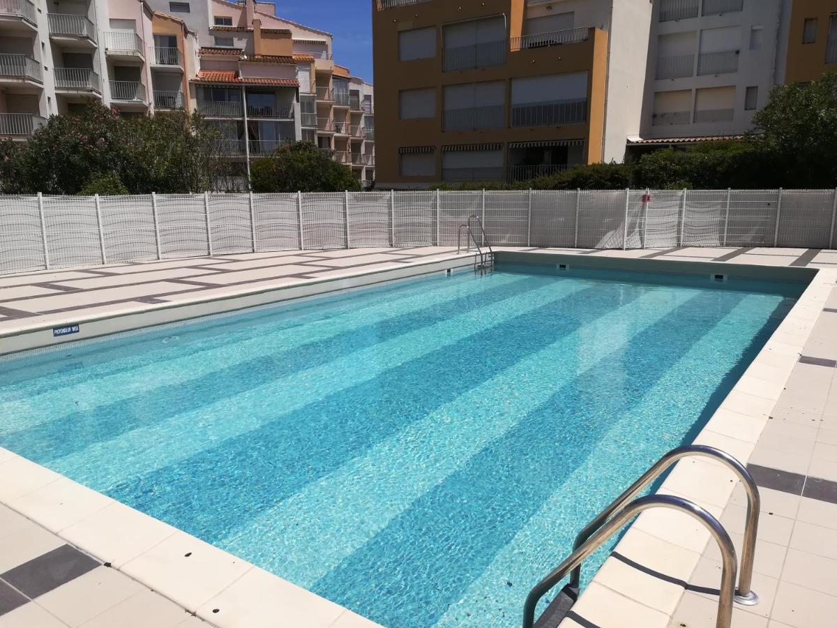 Studio Cabine Vue Port Avec Parking Prive, Piscine, Parc, Boulodrome 아그 외부 사진