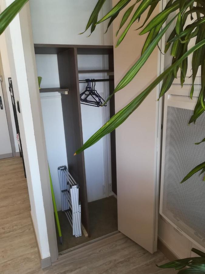 Studio Cabine Vue Port Avec Parking Prive, Piscine, Parc, Boulodrome 아그 외부 사진