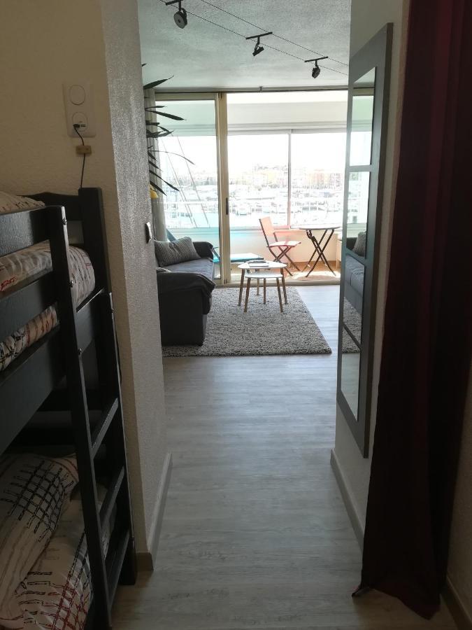 Studio Cabine Vue Port Avec Parking Prive, Piscine, Parc, Boulodrome 아그 외부 사진