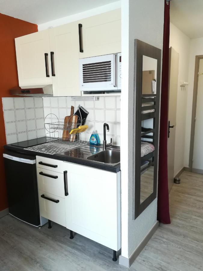 Studio Cabine Vue Port Avec Parking Prive, Piscine, Parc, Boulodrome 아그 외부 사진