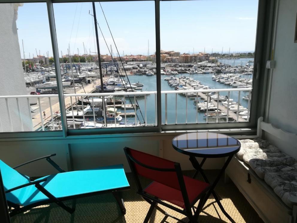 Studio Cabine Vue Port Avec Parking Prive, Piscine, Parc, Boulodrome 아그 외부 사진